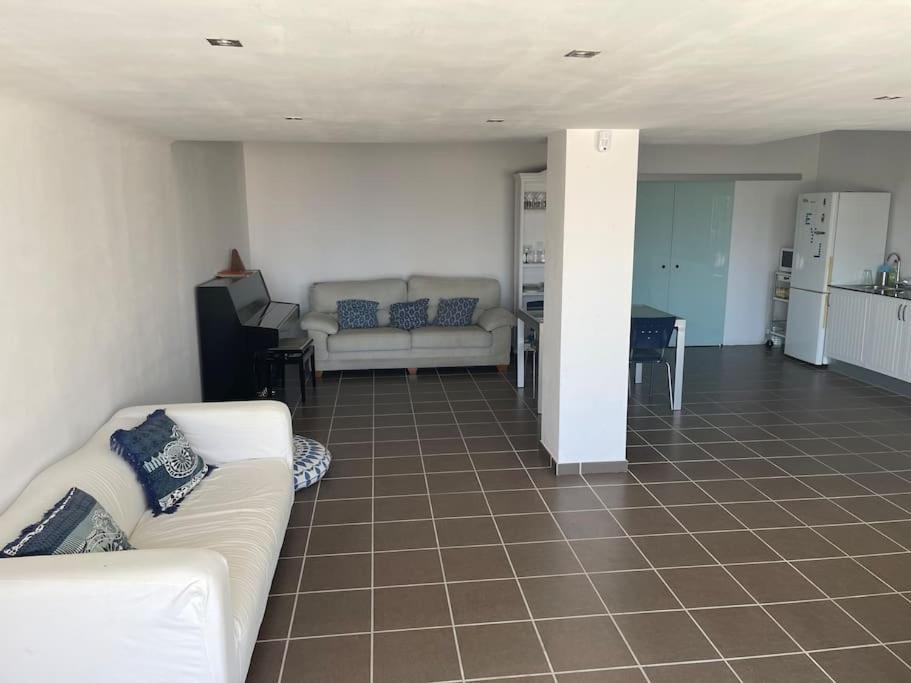 Сasa de vacaciones Preciosa Casa Con Piscina