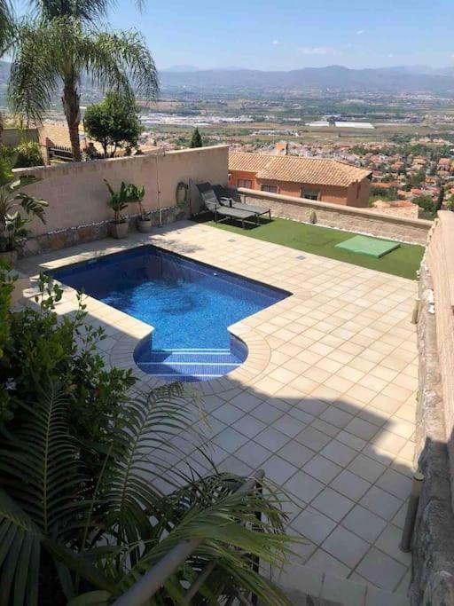 Preciosa Casa Con Piscina *